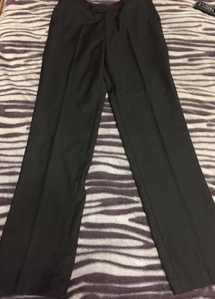 Новые брюки черного цвета на мальчика 12-13 лет от rado+.