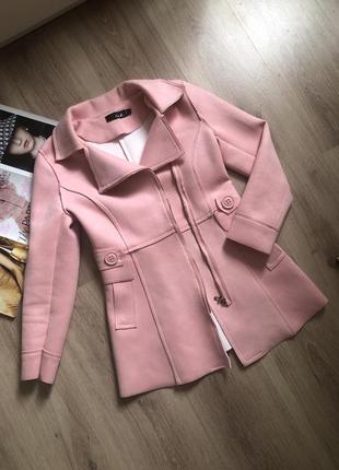 Розовый пиджак-пальто