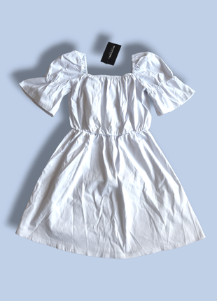 Белое платье прямого кроя с пышными рукавами prettylittlething