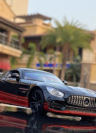 Модель автомобиля Mercedes Maisto AMG GT уменьшена 1:32 с свет...