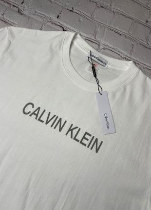 Футболка Calvin Klein