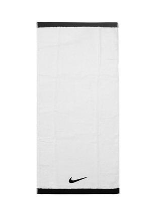 Полотенце NIKE FUNDAMENTAL TOWEL LARGE WHITE/BLACK - N.100.152...