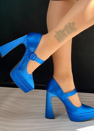 Жіночі сині туфлі на підборах