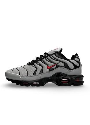 Nike air max plus gray black red