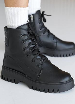 Женские ботинки кожаные зимние черные tango 120