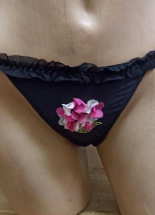 X-lady трусики стринги женские черные с цветком размер l