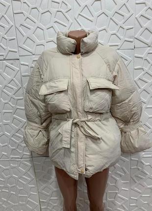 Куртка пуфер молочная зимняя короткая теплая объемная