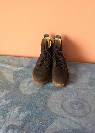 Замшевые ботинки синего цвета на молнии и шнурках р-р 30.