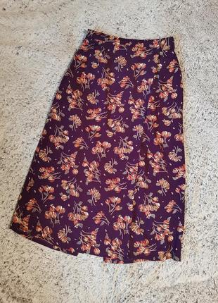 Длинная юбка на запах с цветочным принтом