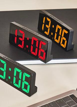 Часы настольные (красные) с будильником и термометром арт. 04583
