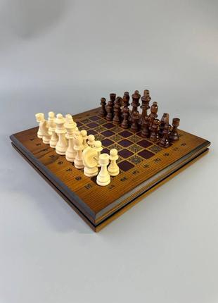 Деревянные шахматы, оформлены ручной резьбой, 33*33 см, арт.19...