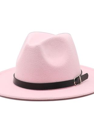 Розовая шляпа Федора