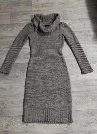 Теплое, вязаное платье