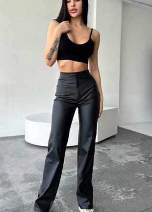 Жіночі штани матова екошкіра чорний