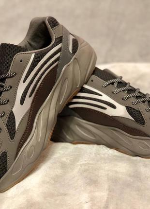 Кроссовки Yeezy 700 V2 темно-серые, кроссы 700v2, 42 размер