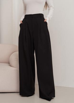 Черные широкие брюки палаццо с защипами, размер S