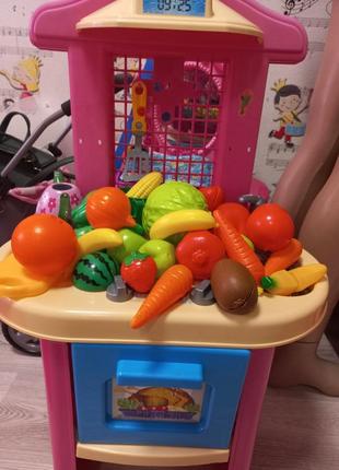 Кухня для детей,овощи,посуда