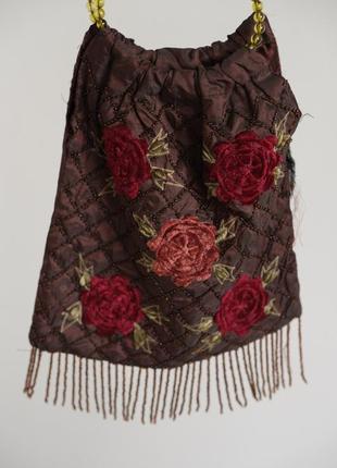 Роскошная винтажная сумочка с розами и бисером