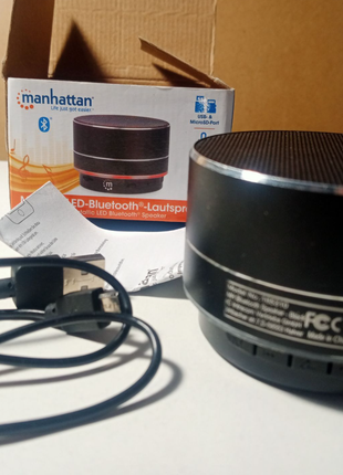 Портативная аудиоколонка Manhattan Metallic LED Bluetooth Speaker
