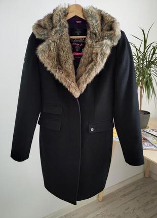 Женское теплое черное пальто superdry