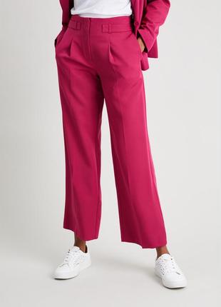 Стильные ярко-розовые широкие брюки в деловом стиле р.16-18