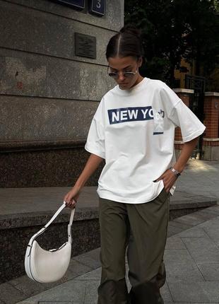Модная футболка с трендовым принтом NEW YORK белый