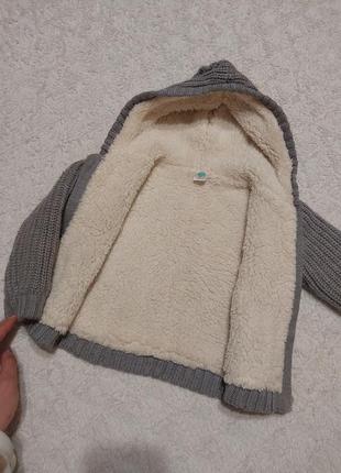 Теплый вязаный свитер кофта