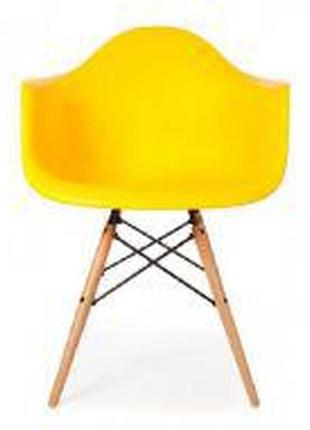 Пластиковое кресло на деревянных ножках тауэр вуд, цвет желтый