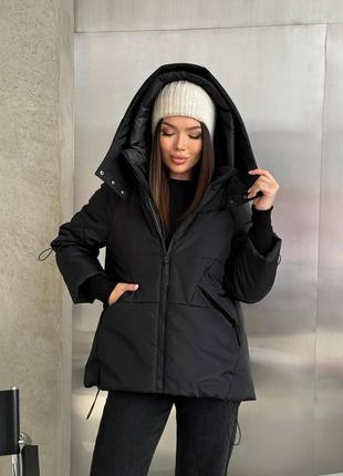 Жіноча тепла зимова куртка  чорного кольору 25859 n