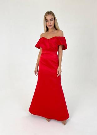 Нарядное платье миди красного цвета