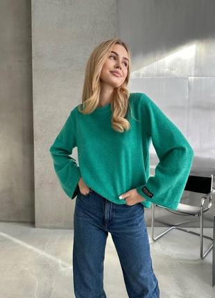 Жіночий светр із ангори зеленого кольору 25605 аа