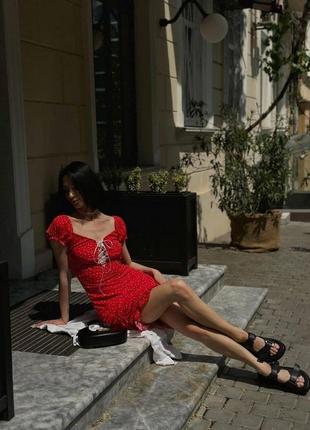 Сукня у дрібний горошок, червоного кольору 24849 ordio