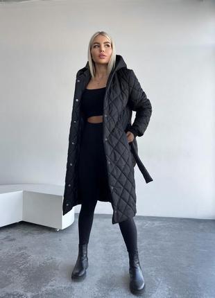 Стёганое пальто с поясом, на размер 50-52, черное