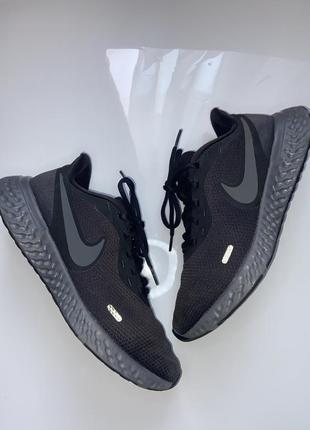 Кроссовки nike revolution 5 black