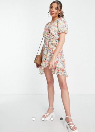 Короткое платье с цветочным принтом с пояском от new look