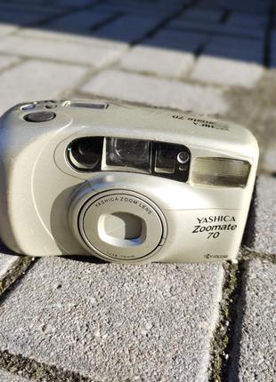 Продам пленочный фотоаппарат Yashica Zoomate 70