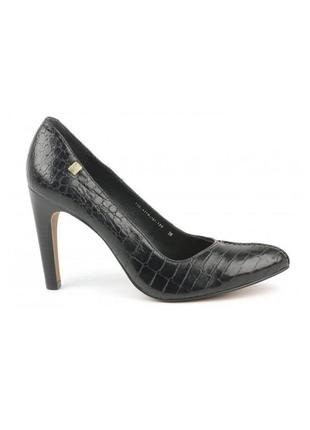 Женские кожаные туфли braska на каблуке чёрные размер 39