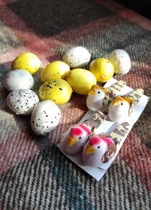 Набор декоративных птиц с цветными перепелиными яйцами (4 птиц...