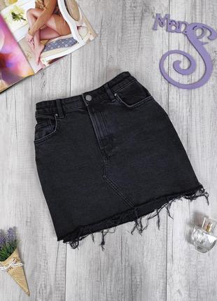 Женская чёрная джинсовая юбка sinsay denim размер 36 (s)