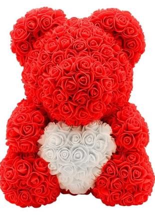 Мишка из роз красный с белым сердцем 35 см в подарочной упаковке.
