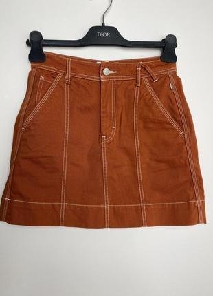 Джинсовая мини юбка с контрастными швами