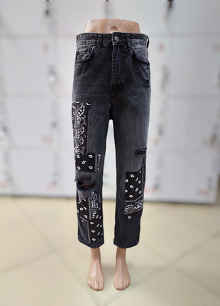 Джинсы женские фирмы bershka. cropped straight denim 117