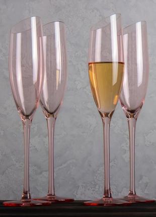 Изысканные бокалы для шампанского