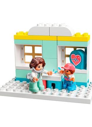 Конструктор LEGO DUPLO Rescue Поход к врачу 34 детали (10968)