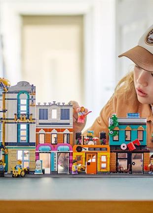 Конструктор LEGO Creator Центральная улица 3 в 1, 1459 деталей...