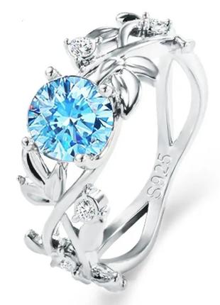Кольцо женское с нежным голубым камнем Kabo серебристое р 17