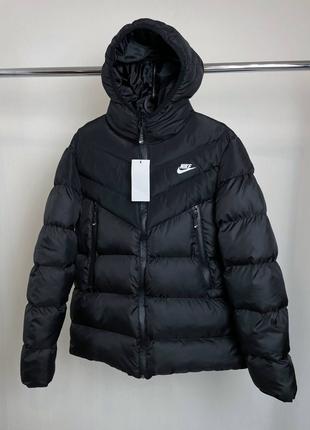 Зимня куртка Nike