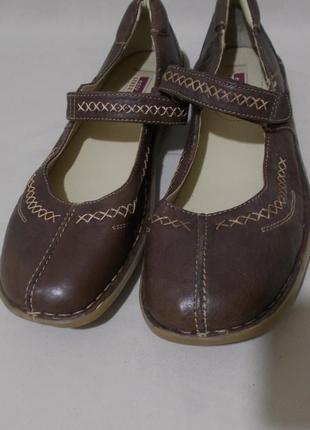 Новые туфли кожаные коричневые 'easy street' 41р