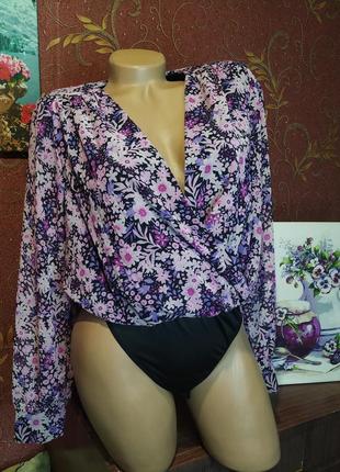 Боди блуза с цветочным принтом от michelle keegan