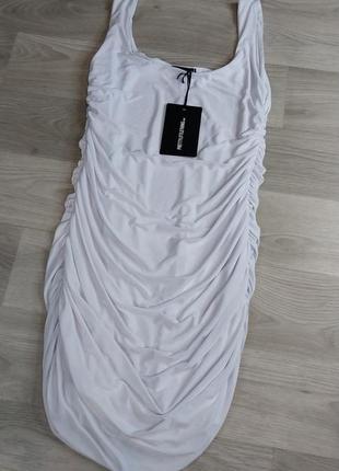 Сукня жіноча біла